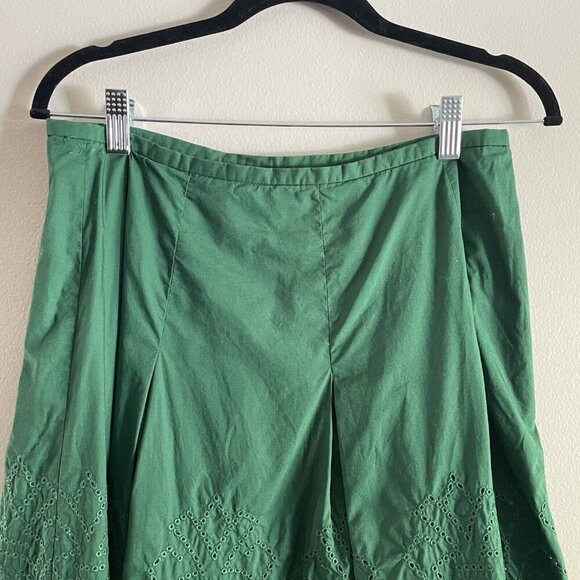 Talbots Petite Wmn 6P Green Side Zip Pleated Eyelet Embroidered Hem A-Line Skirt - Picture 3 of 8
